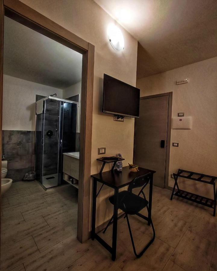 Foresteria Del Borgo Etrusco Лонато Экстерьер фото
